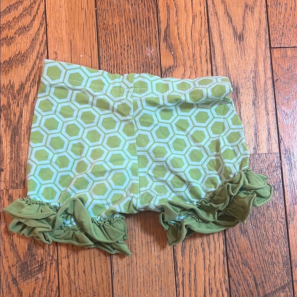 Matilda Jane Green Hexagon Ruffle Shorts - Picture 2 of 3